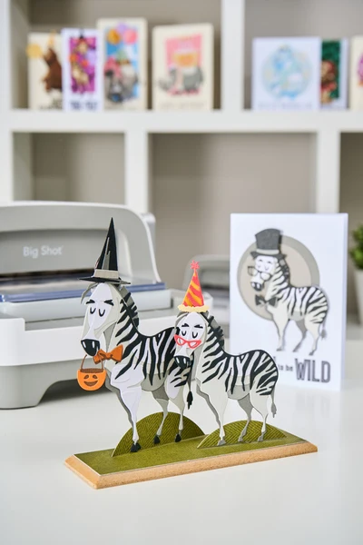 664430 Sizzix Tim Holtz die Thinlits Colorize Die Winifred (8pcs) by Tim Holtz zebra dyr